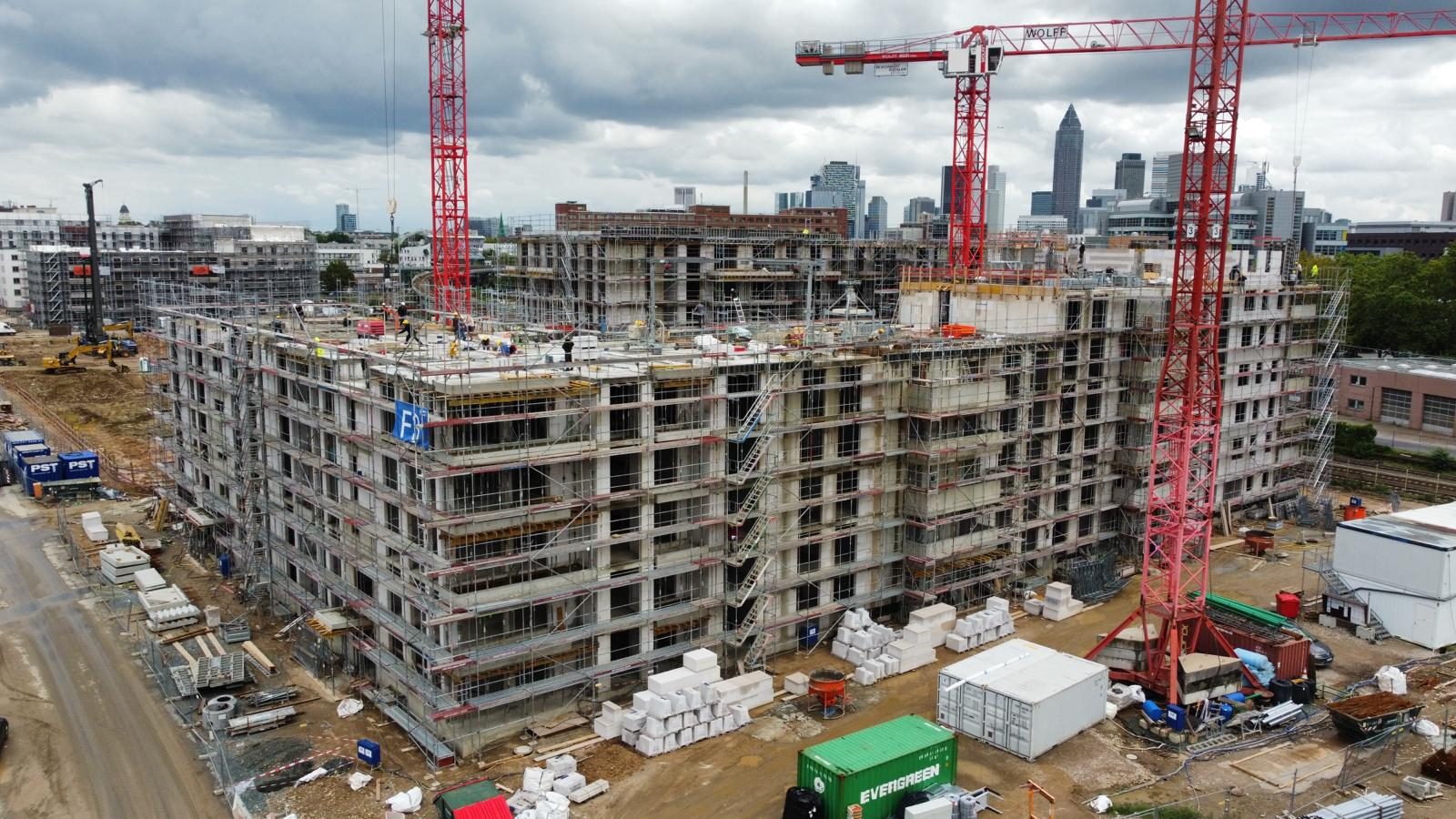 Hochbau Erweiterung der Universität Heidelberg durch KNK Bau mit Max Bögl